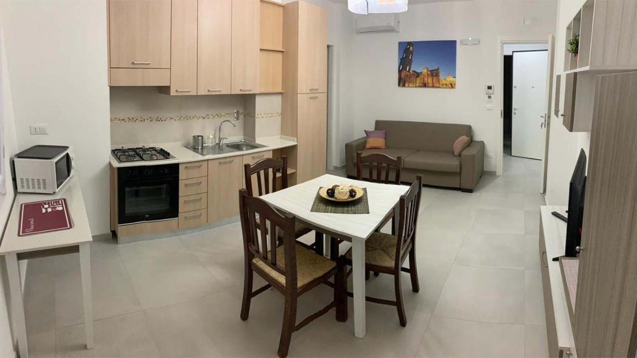 3G Baroque Apartments Лече Екстериор снимка