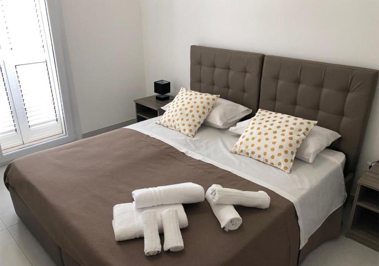 3G Baroque Apartments Лече Екстериор снимка